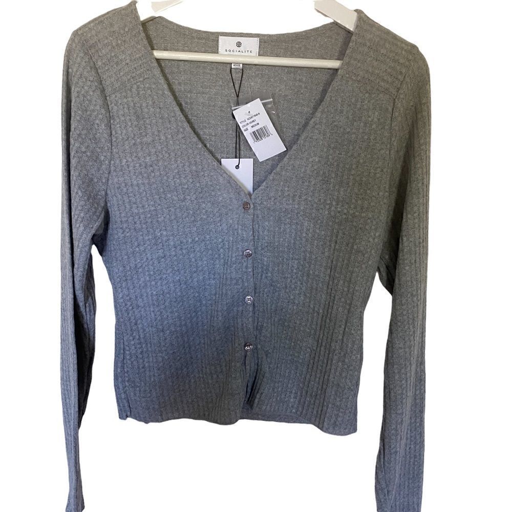 Revolve Socialite Button Front Crop Top NEW medium - Picture 3 of 7